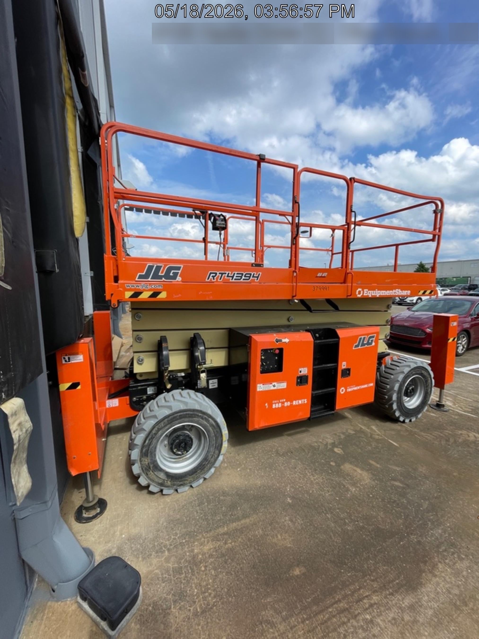 2023 JLG RT4394