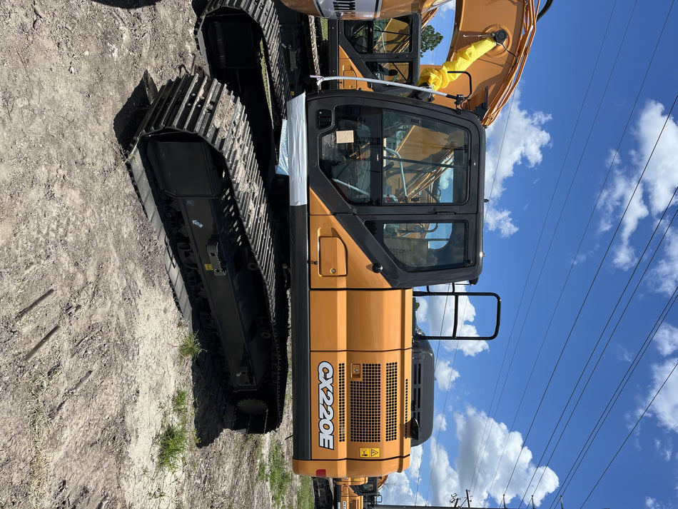 2025 CASE CX220E