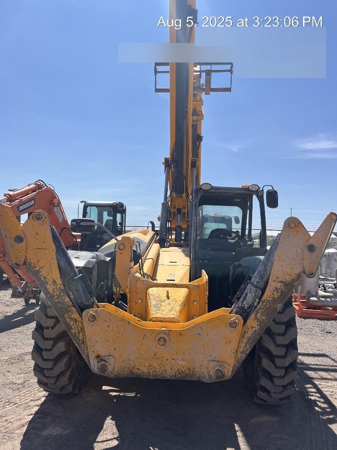 2022 JCB 512-56