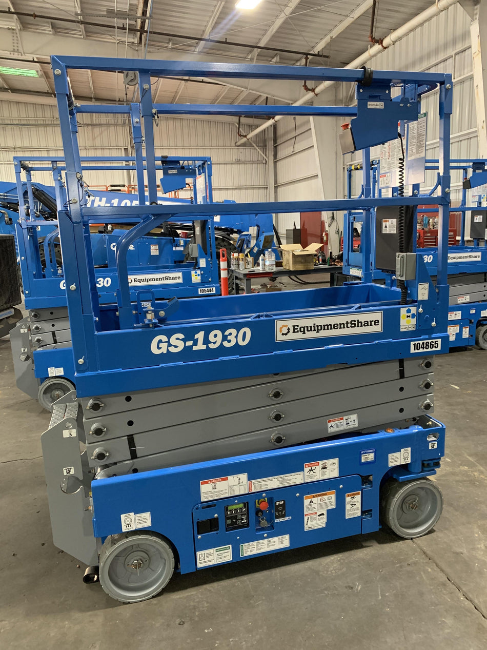 2020 Genie GS-1930 Solid Non Marking Tires, Beacon, Folding rails with half height swing gate, 800W Inverter
