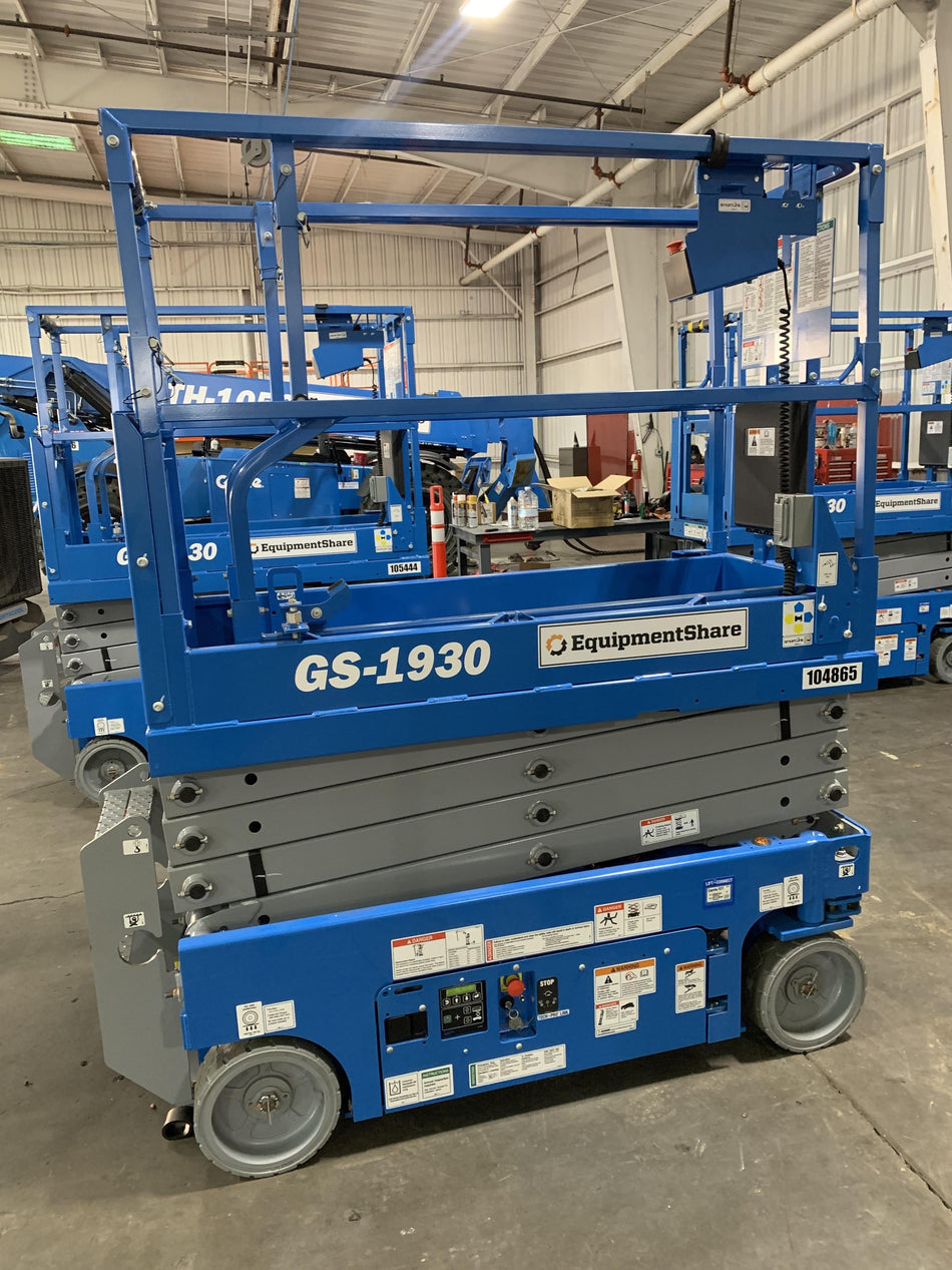 2020 Genie GS-1930 Solid Non Marking Tires, Beacon, Folding rails with half height swing gate, 800W Inverter