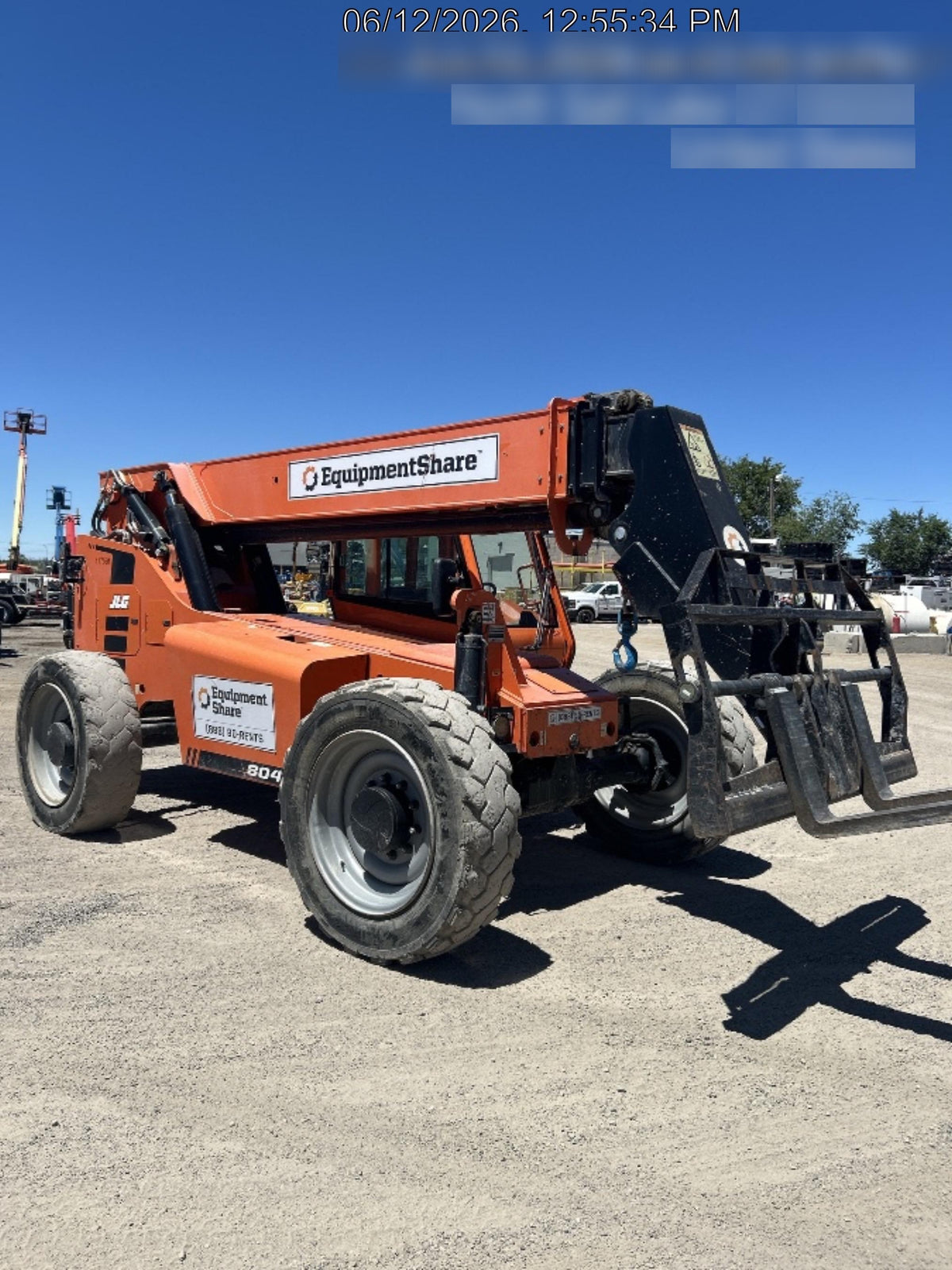 2020 SKYTRAK 8042