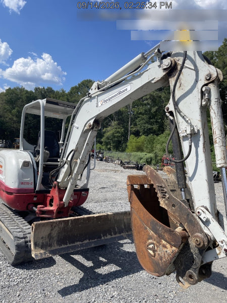 2022 TAKEUCHI TB235-2R