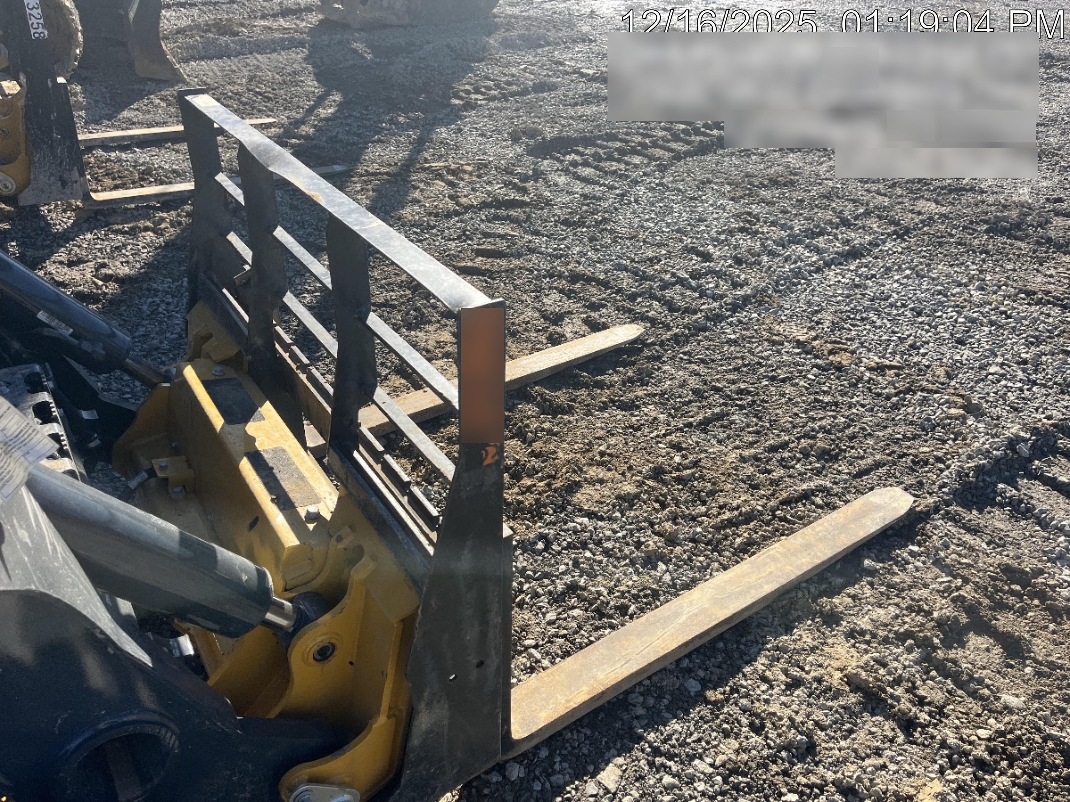 2023 ARROW MATERIAL HANDLING 48" Pallet Forks - Arrow