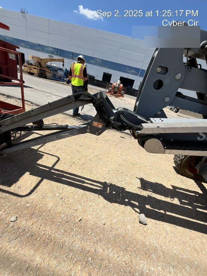 2017 Skyjack SJ46 AJ Skyjack 46AJ, Diesel Engine, Foam Filled Tires, 30x72" Platform, Extended Warranty 5yr/5k hr