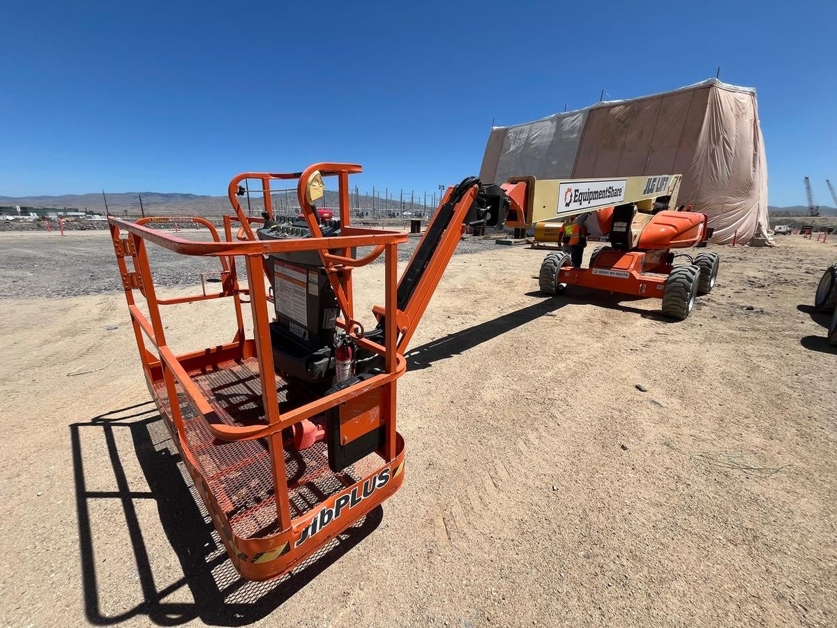 2021 JLG H600SJP