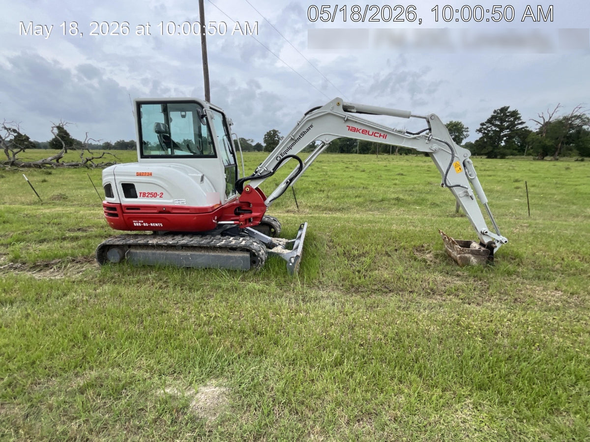 2025 TAKEUCHI TB250-2CR