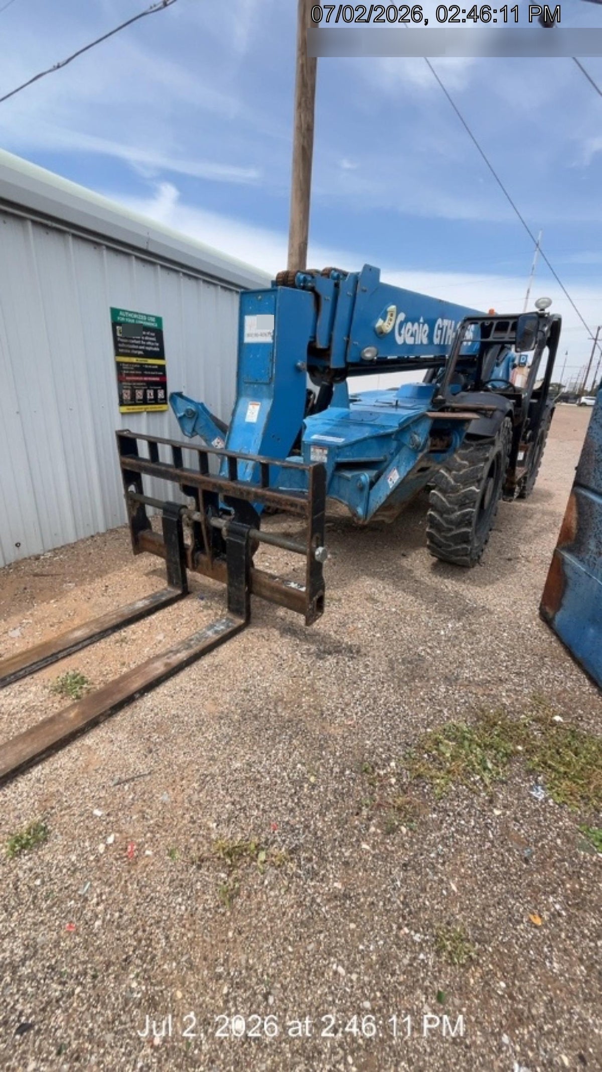 2017 GENIE GTH-1056