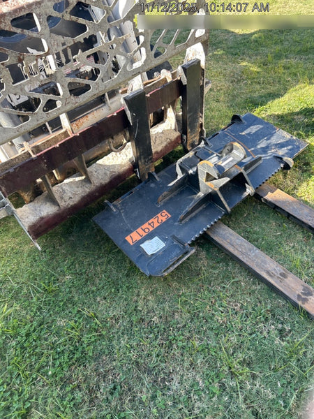 2021 PALADIN 48" Pallet Forks - Paladin