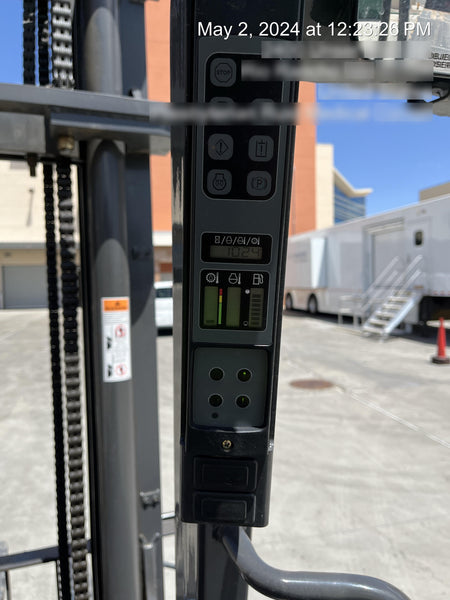 2023 CASE 588H