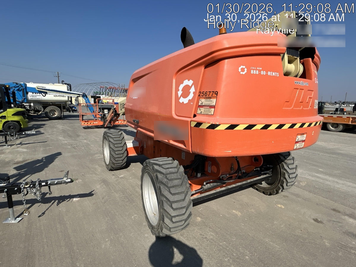 2022 JLG 660SJ