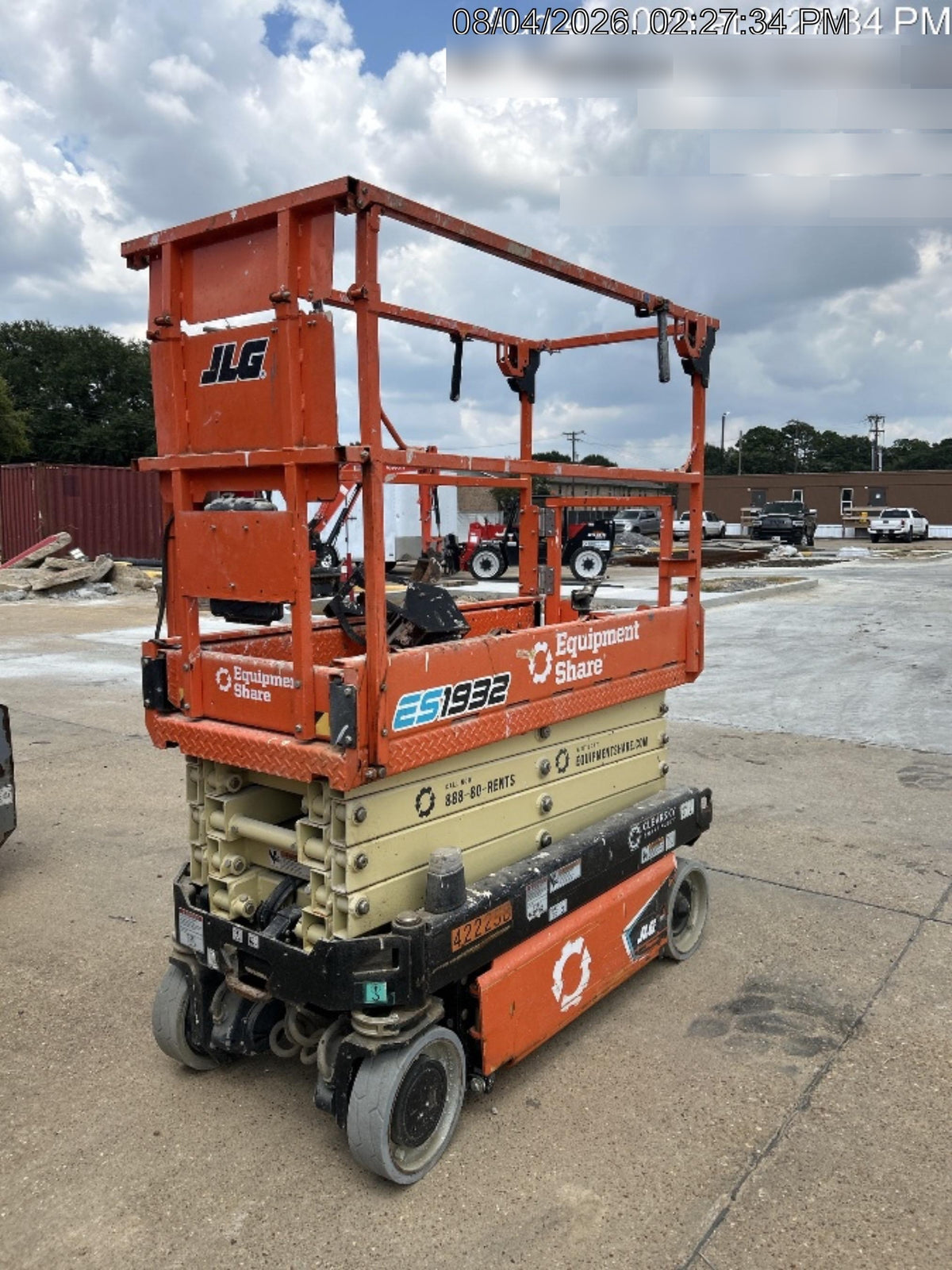 2024 JLG ES1932