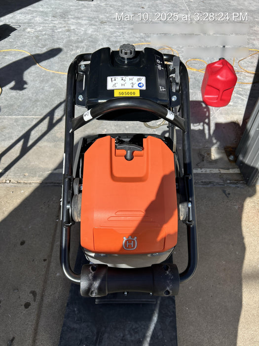 2025 HUSQVARNA LT6005