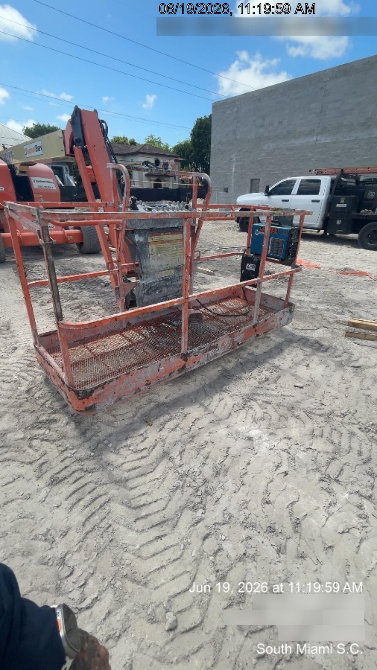 2019 JLG 460SJ