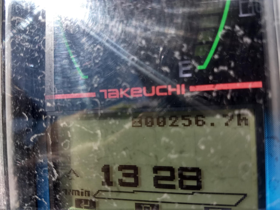 2019 Takeuchi TB260 Canopy, Standard Blade, Auxiliary hydraulics w/Manual QC, Hydraulic thumb, 12" ,18", 24" Bucket