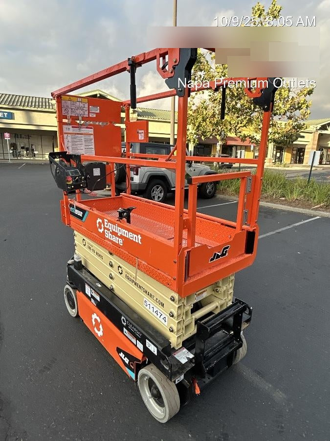2025 JLG ES1932