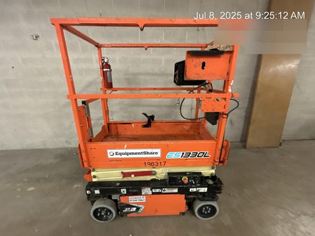 2021 JLG ES1330L