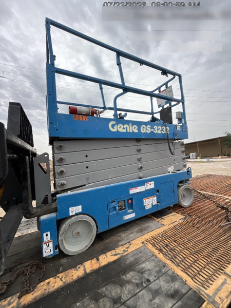2018 Genie GS-3232 Genie GS3232 Lift w/Folding Rails and Swing Gate