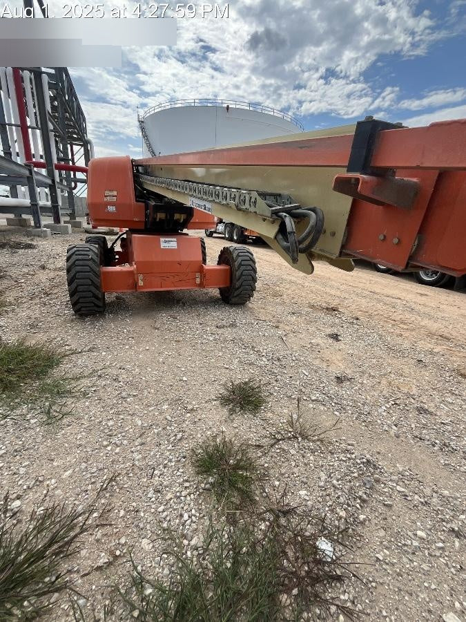 2019 JLG 660SJ