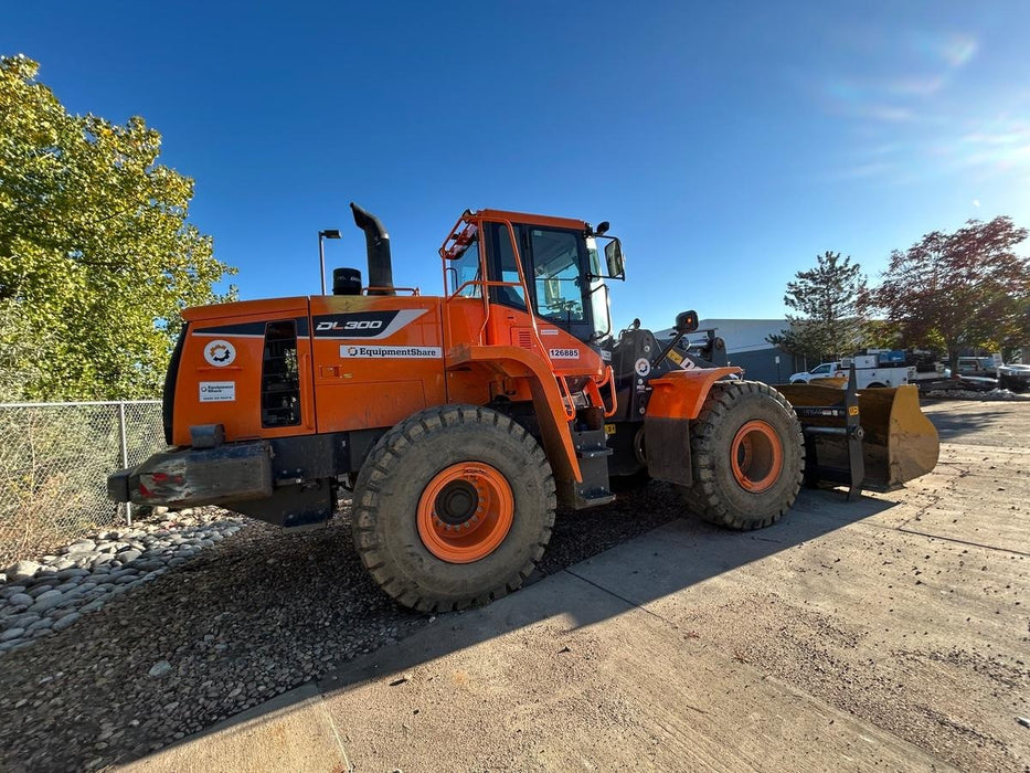 2021 DOOSAN DL300-5