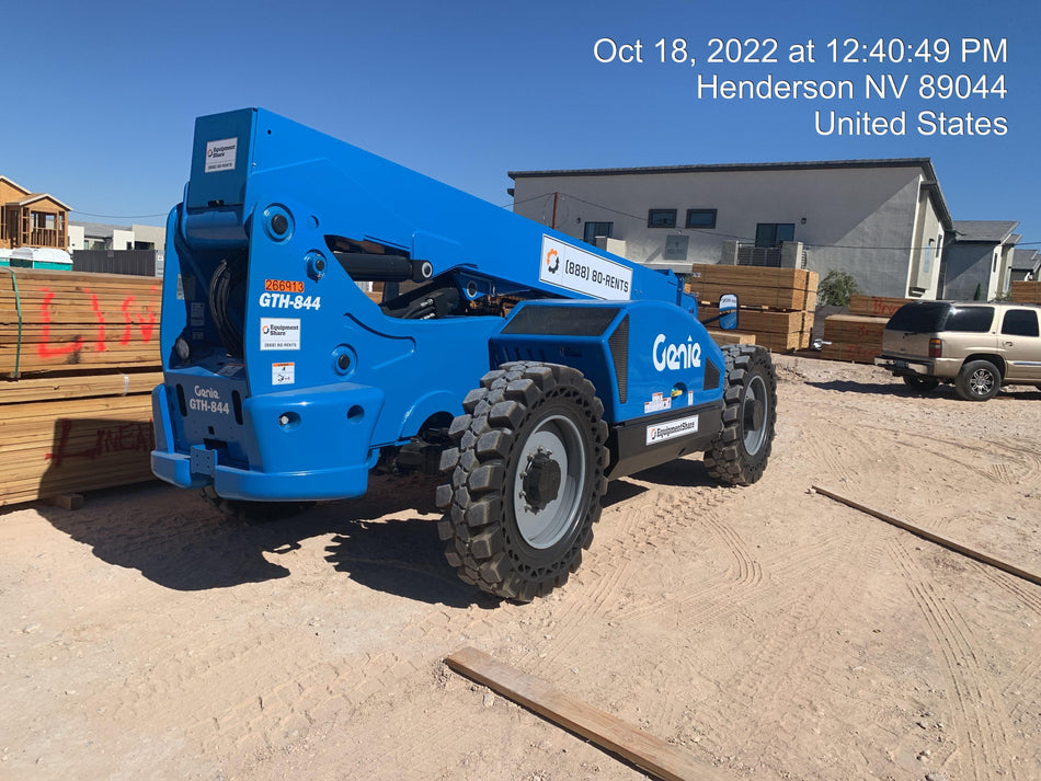 2022 GENIE GTH-844