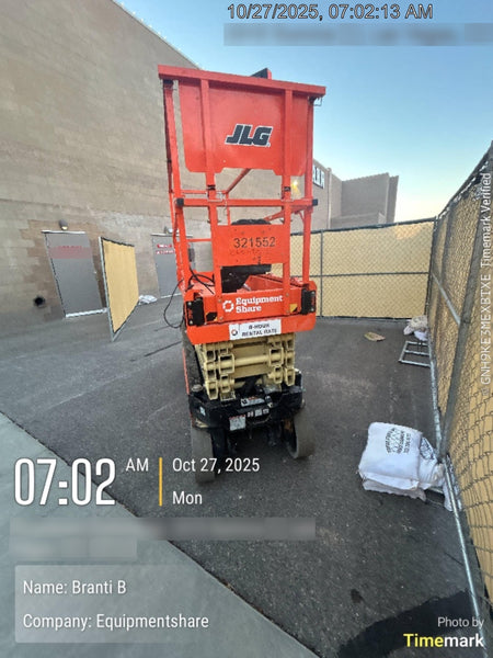 2023 JLG ES2632