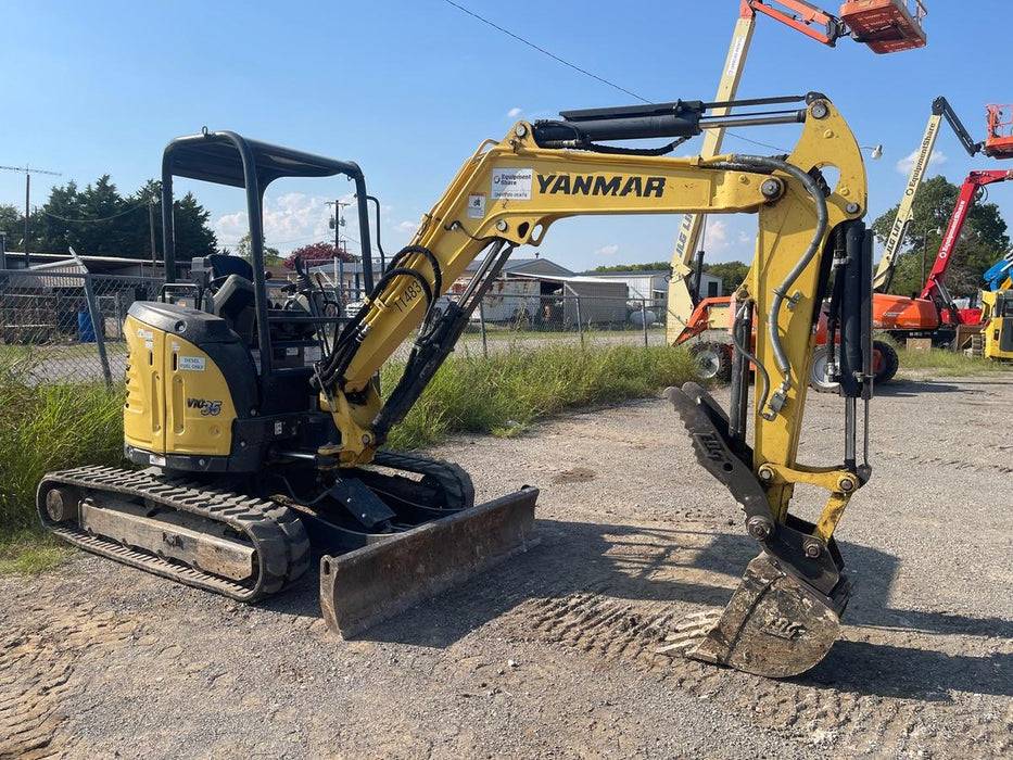 2025 TAKEUCHI 18" HD Bucket - Takeuchi