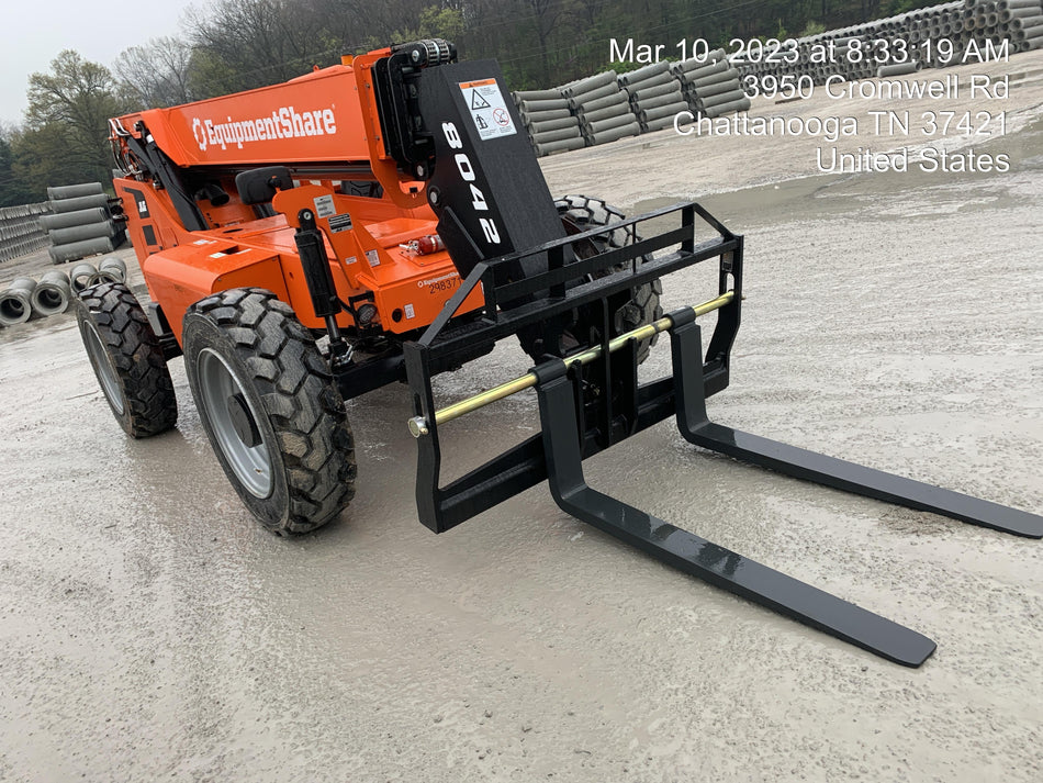 2023 SKYTRAK 8042