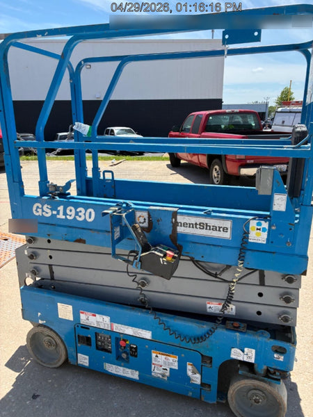 2019 Genie GS-1930 Fixed Rails with Chain Entry