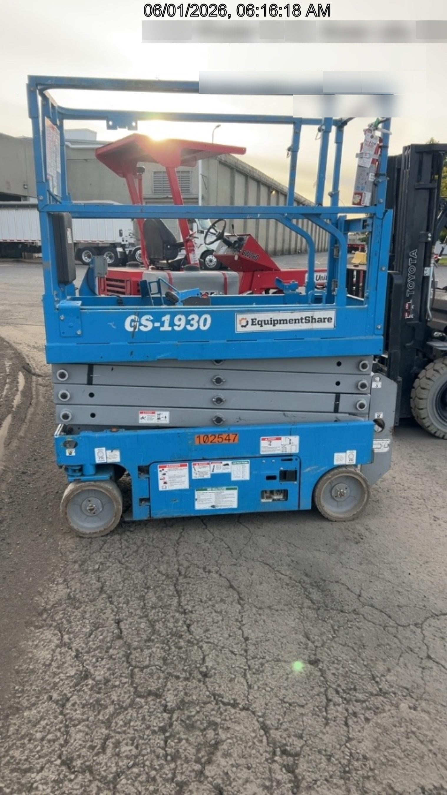 2020 Genie GS-1930 Solid Non Marking Tires, Beacon, Folding rails with half height swing gate, 800W Inverter