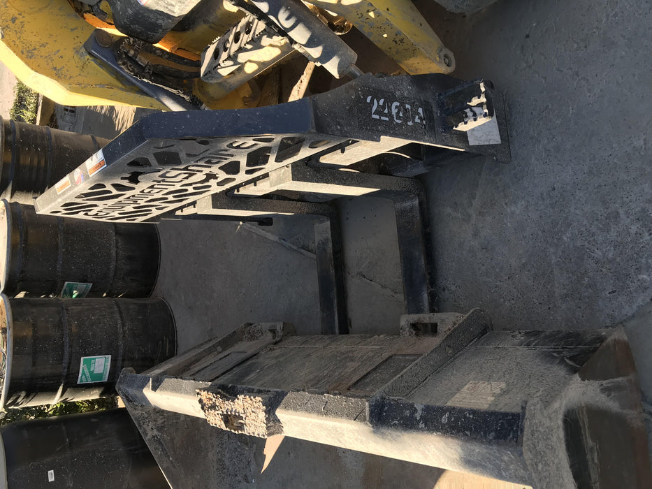 2018 PALADIN 48" Pallet Forks - Paladin