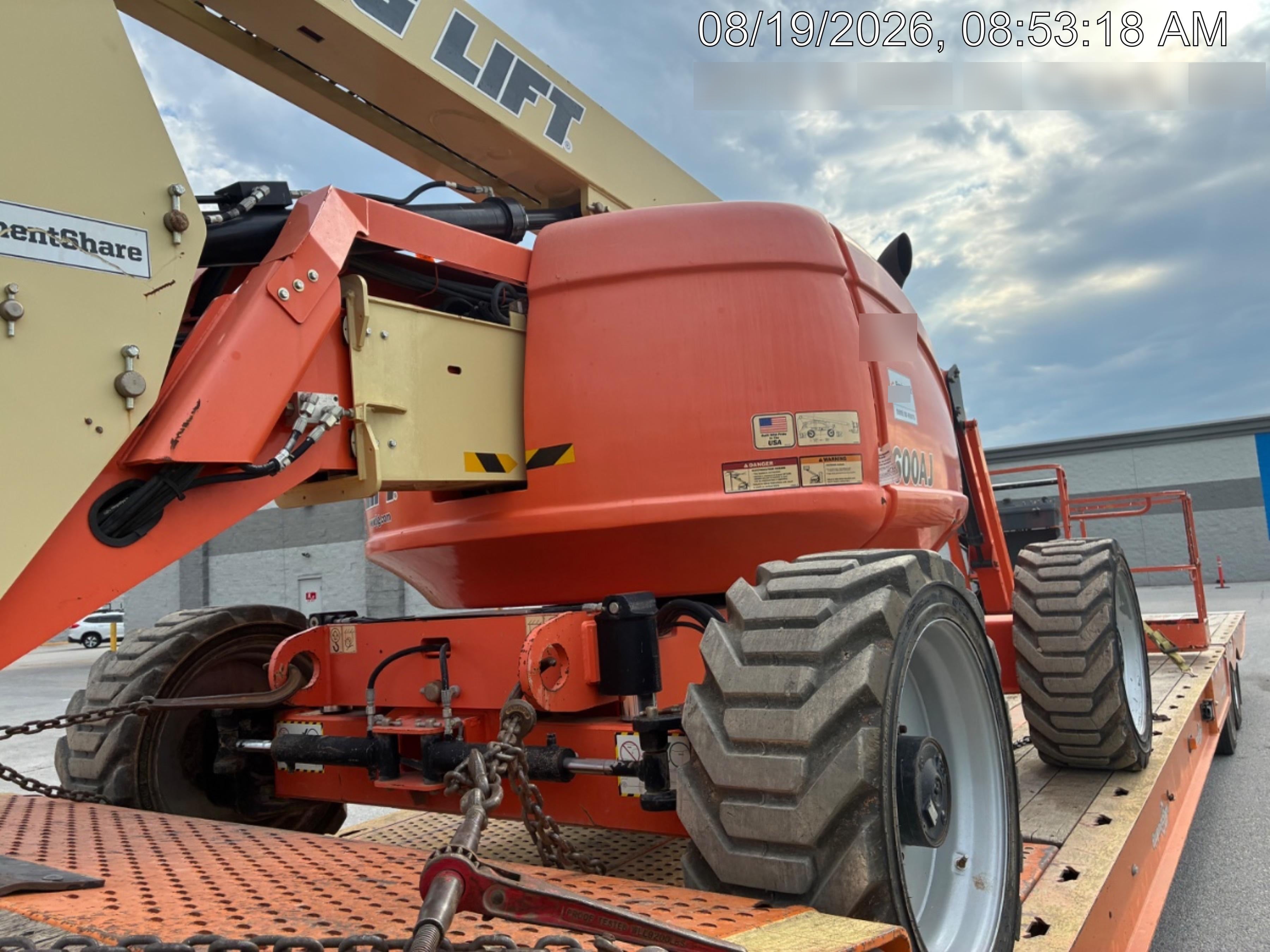 2019 JLG 600AJ