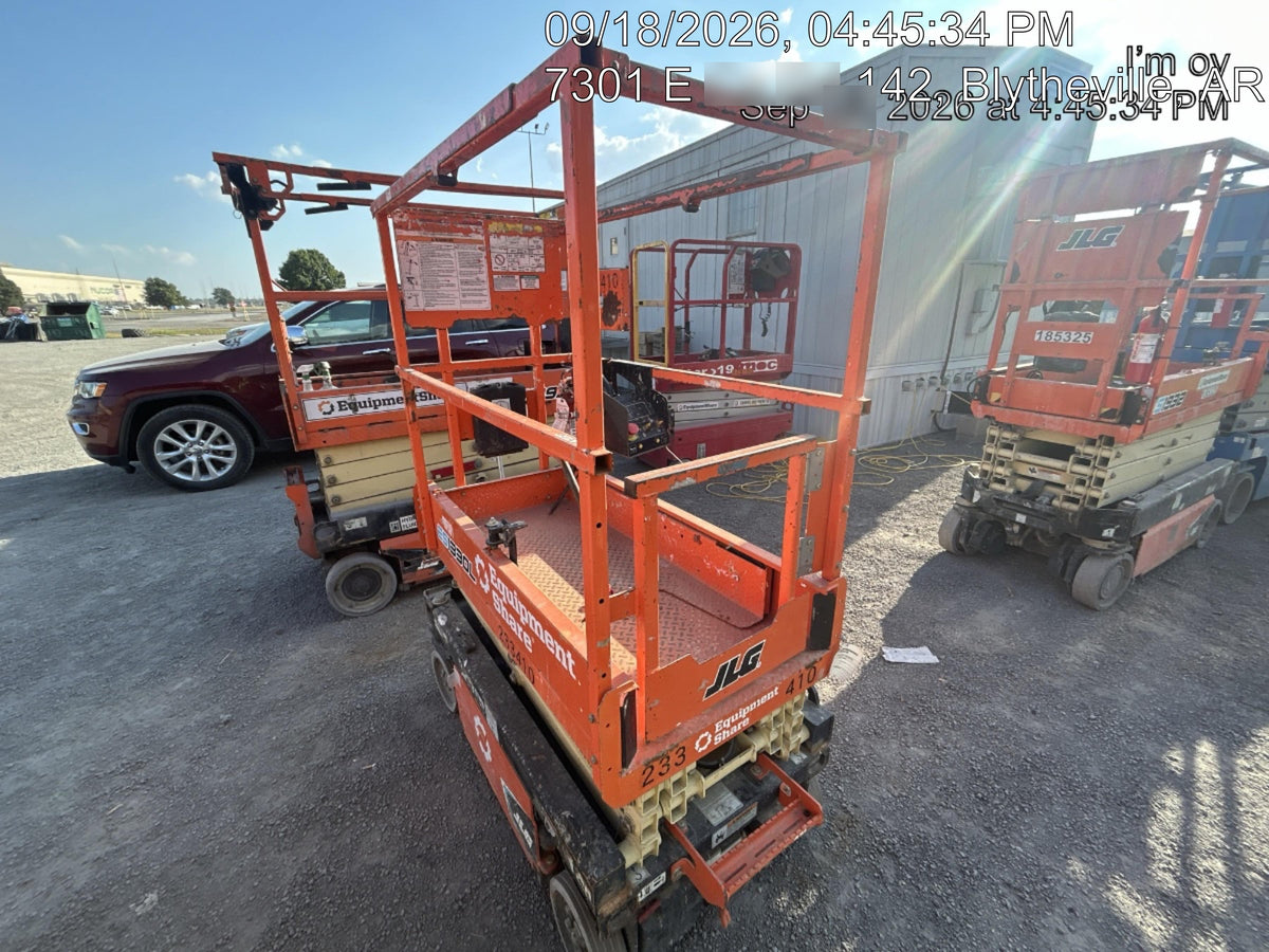 2022 JLG ES1330L