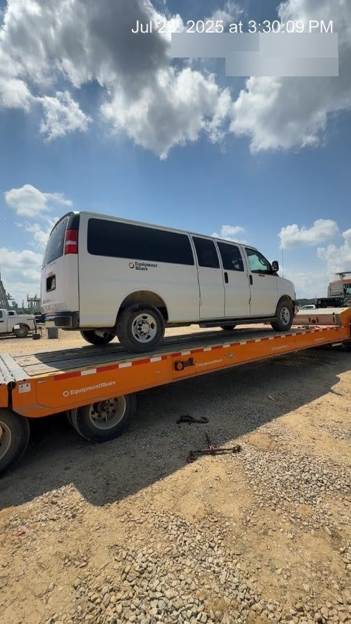 2024 CHEVROLET Express Van - Rental