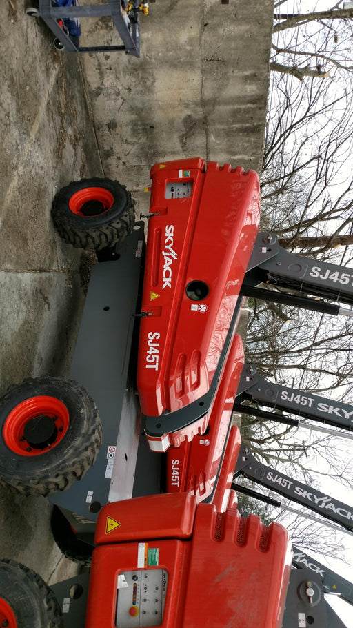 2017 SKYJACK SJ45T+
