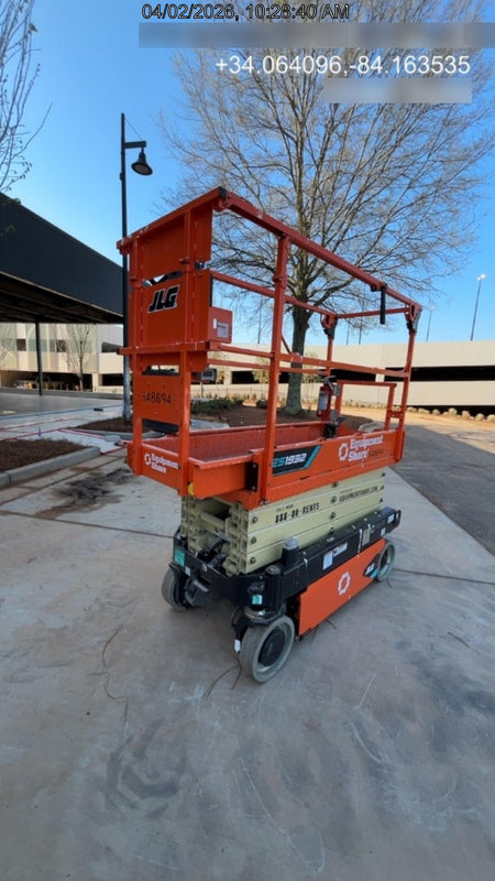2025 JLG ES1932