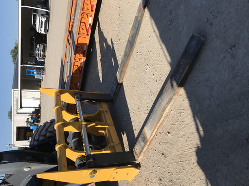 2020 JOHN DEERE 96" Loader Fork Carriage - John Deere