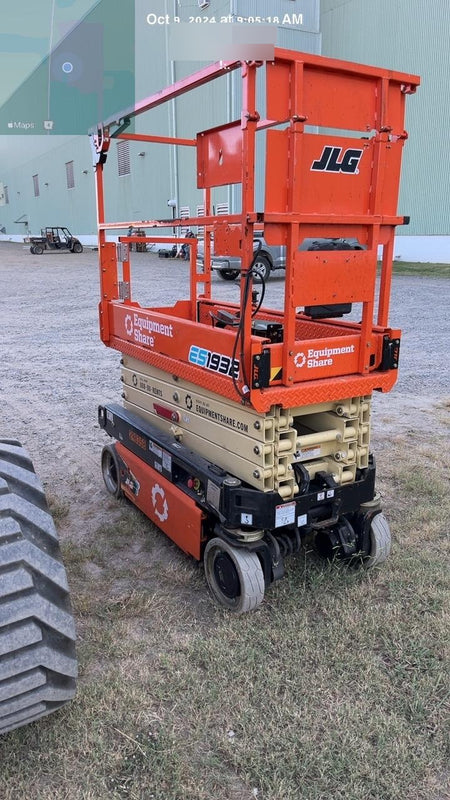 2023 JLG ES1932