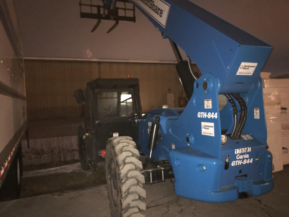 2021 GENIE GTH-844