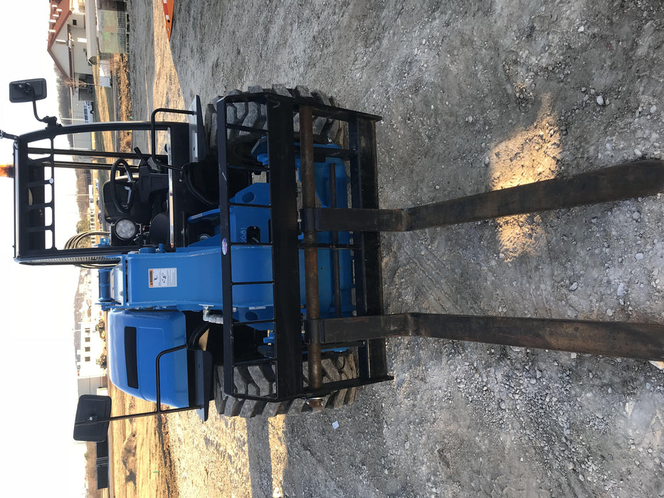 2019 Genie GTH-5519 Canopy, Solid RT Tires, LED Work Lights, Beacon\t48" Carriage, 48" Forks