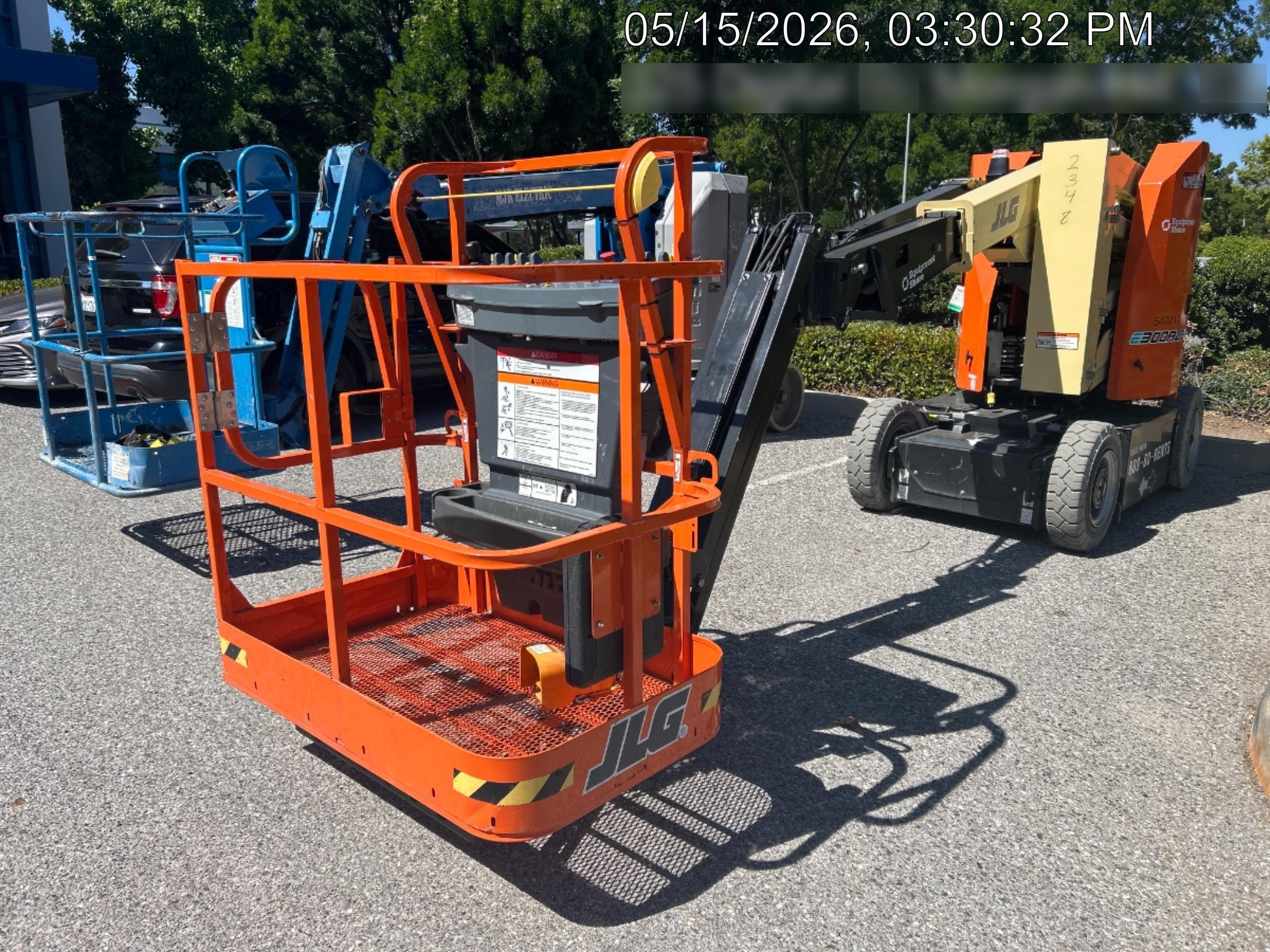 2025 JLG E300AJP
