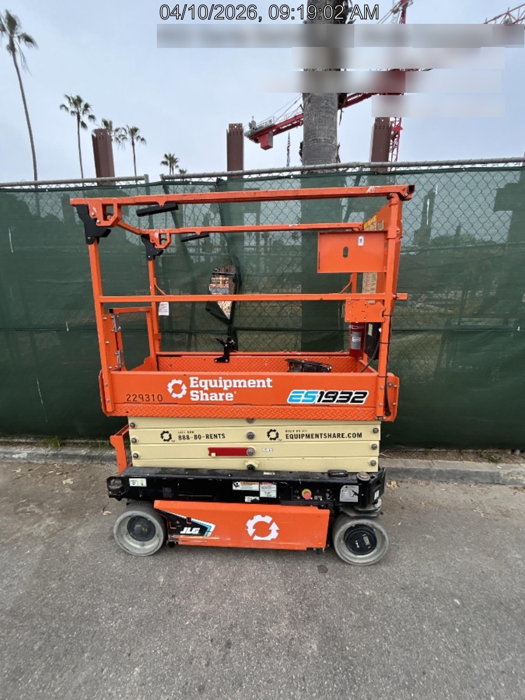 2022 JLG ES1932