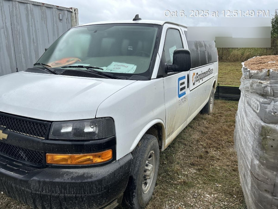 2023 CHEVROLET Express Van - Rental