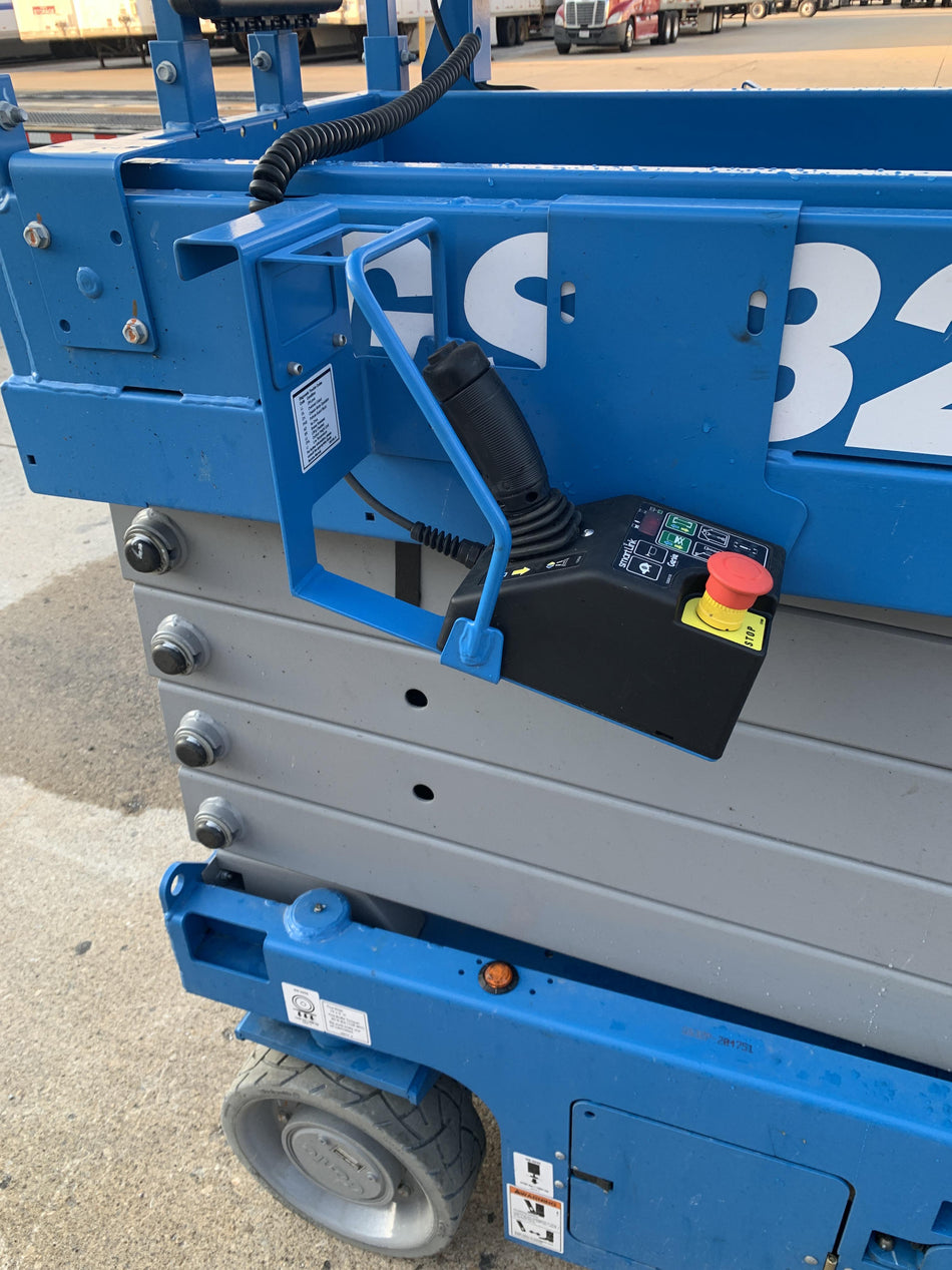 2022 GENIE GS-3232
