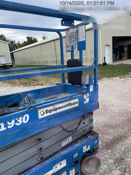 2020 Genie GS-1930 Solid Non Marking Tires, Beacon, Folding rails with half height swing gate