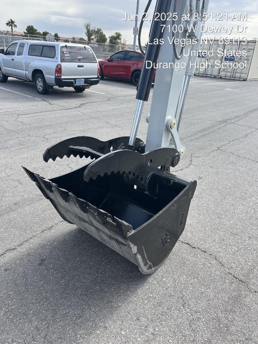 2025 TAKEUCHI 36" Bucket - Takeuchi