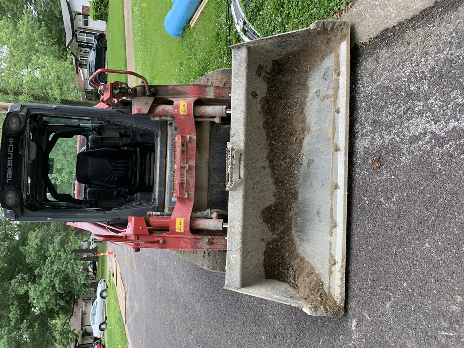 2019 Takeuchi TL12V2C Cab/Heat/Air w/Auxiliary Hydraulics, 2 Speed, Hydraulic QC 80" Tooth Bucket, 48" Pallet Forks