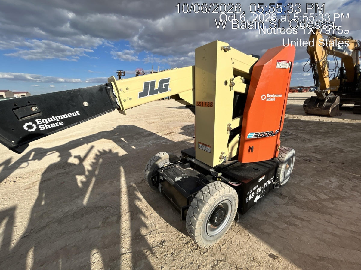 2025 JLG E300AJP