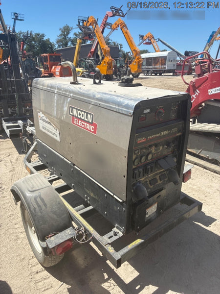 Lincoln Electric Vantage 322 Lincoln Vantage 322 Welder w/Trailer