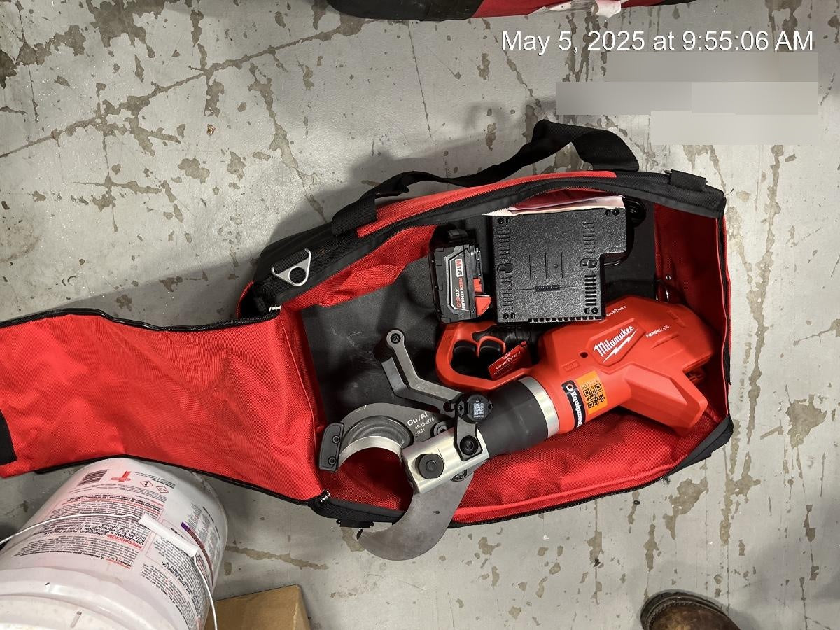 2025 MILWAUKEE 2776-21
